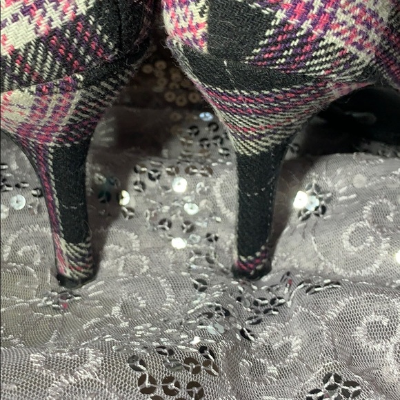 Rampage Heels - Picture 7 of 8